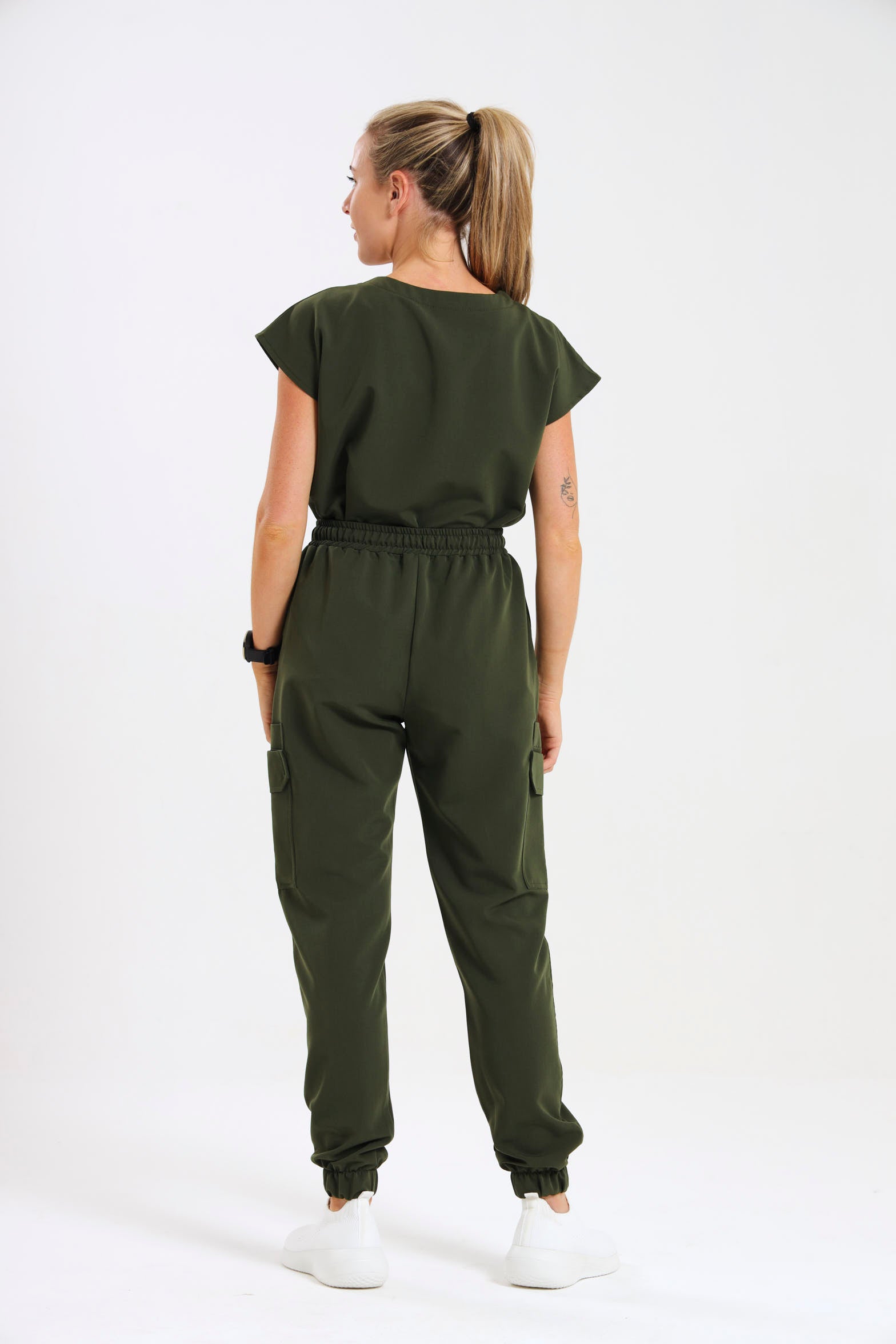 THE LADIES LUX JOGGER PANTS - Greens Medi Scrubs South Africa - Premium Medical Uniforms & Apparel - Delivery Across SA