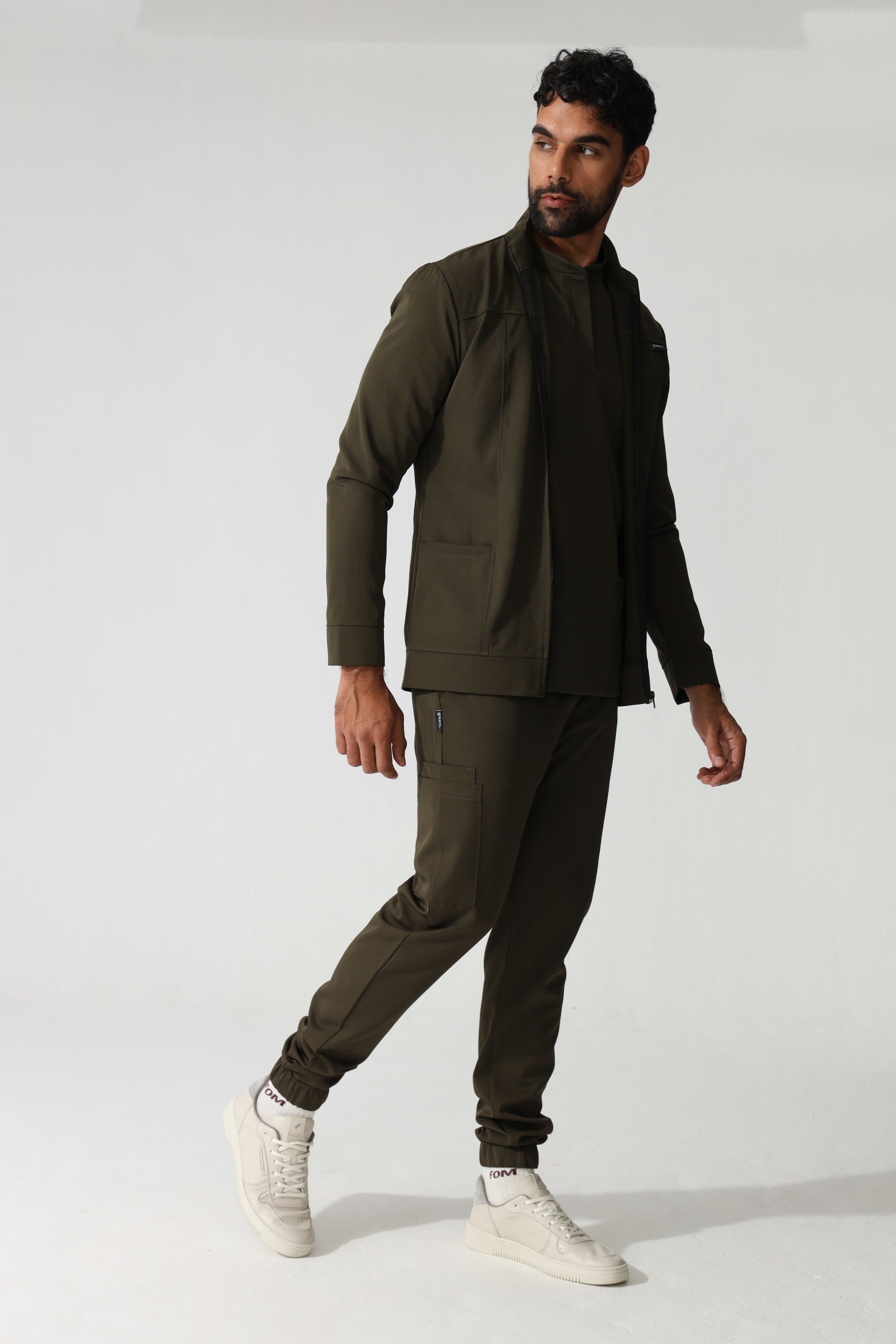 THE MENS X-SLIM JOGGER PANTS - Greens Medi Scrubs South Africa - Premium Medical Uniforms & Apparel - Delivery Across SA 