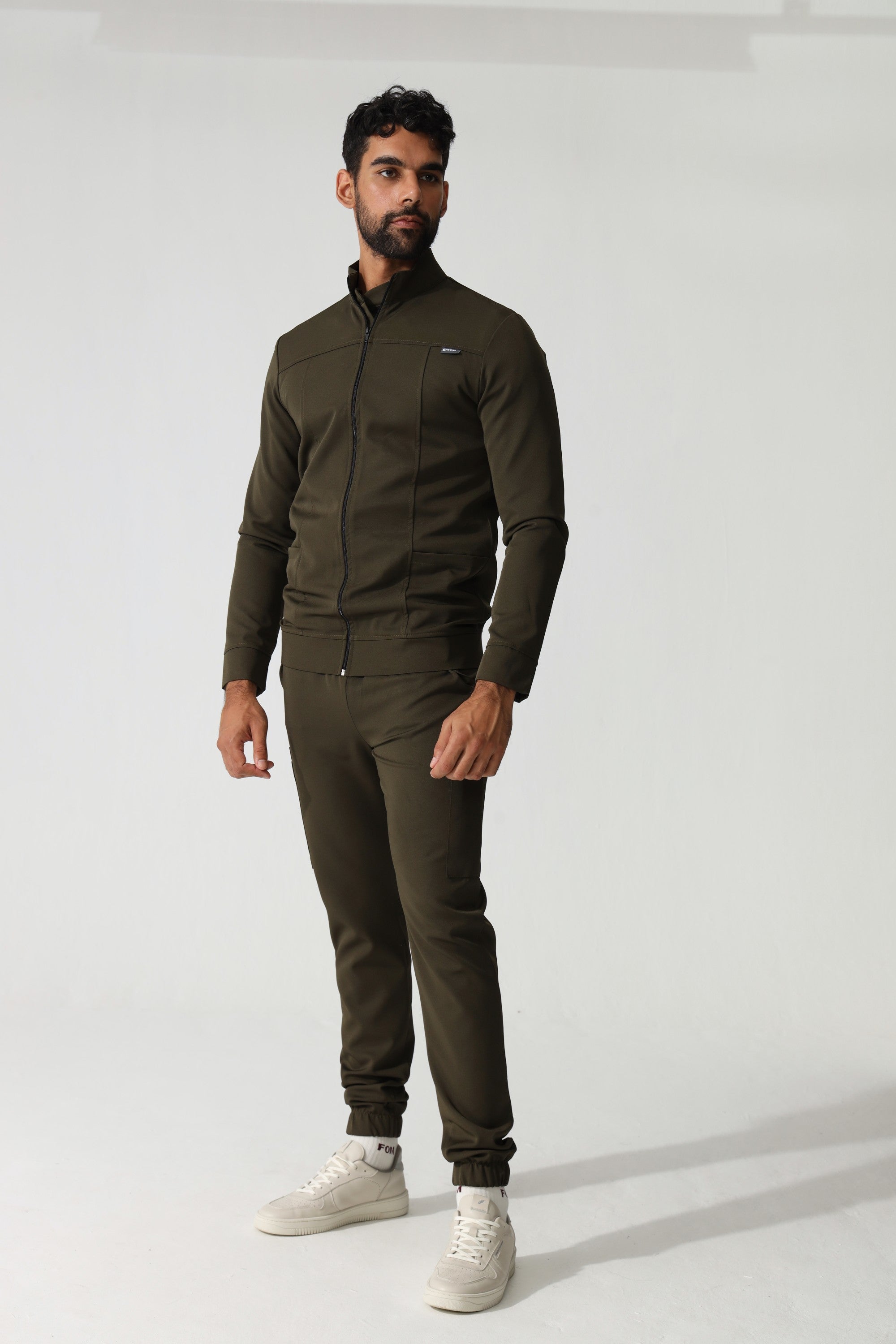 THE MENS X-SLIM JOGGER PANTS - Greens Medi Scrubs South Africa - Premium Medical Uniforms & Apparel - Delivery Across SA 