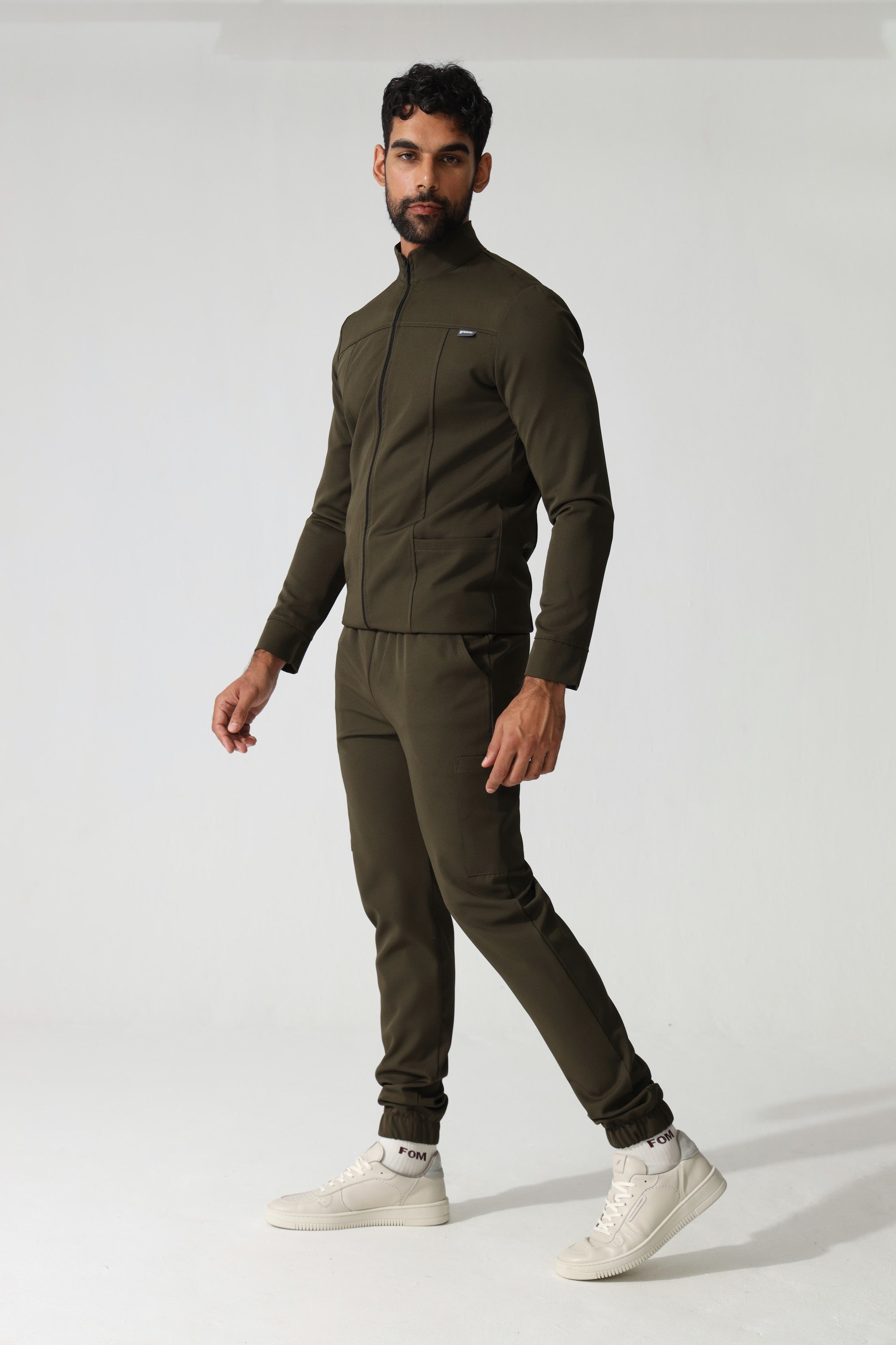 NEW MEN'S PULSE JACKET - Greens Medi Scrubs South Africa - Premium Medical Uniforms & Apparel - Delivery Across SA 