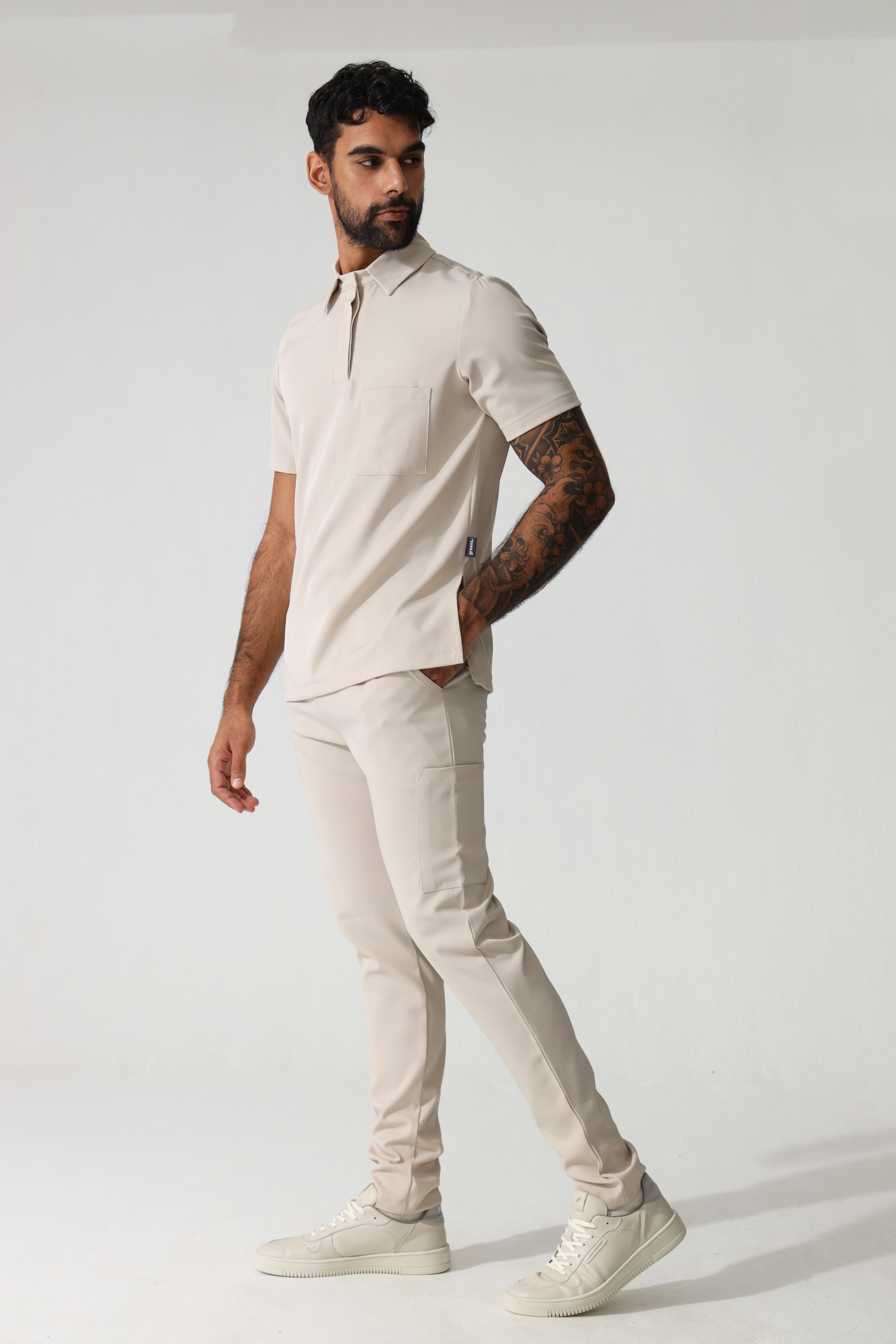 NEW MENS PRO-COLLARED TOP - Greens Medi Scrubs South Africa - Premium Medical Uniforms & Apparel - Delivery Across SA 