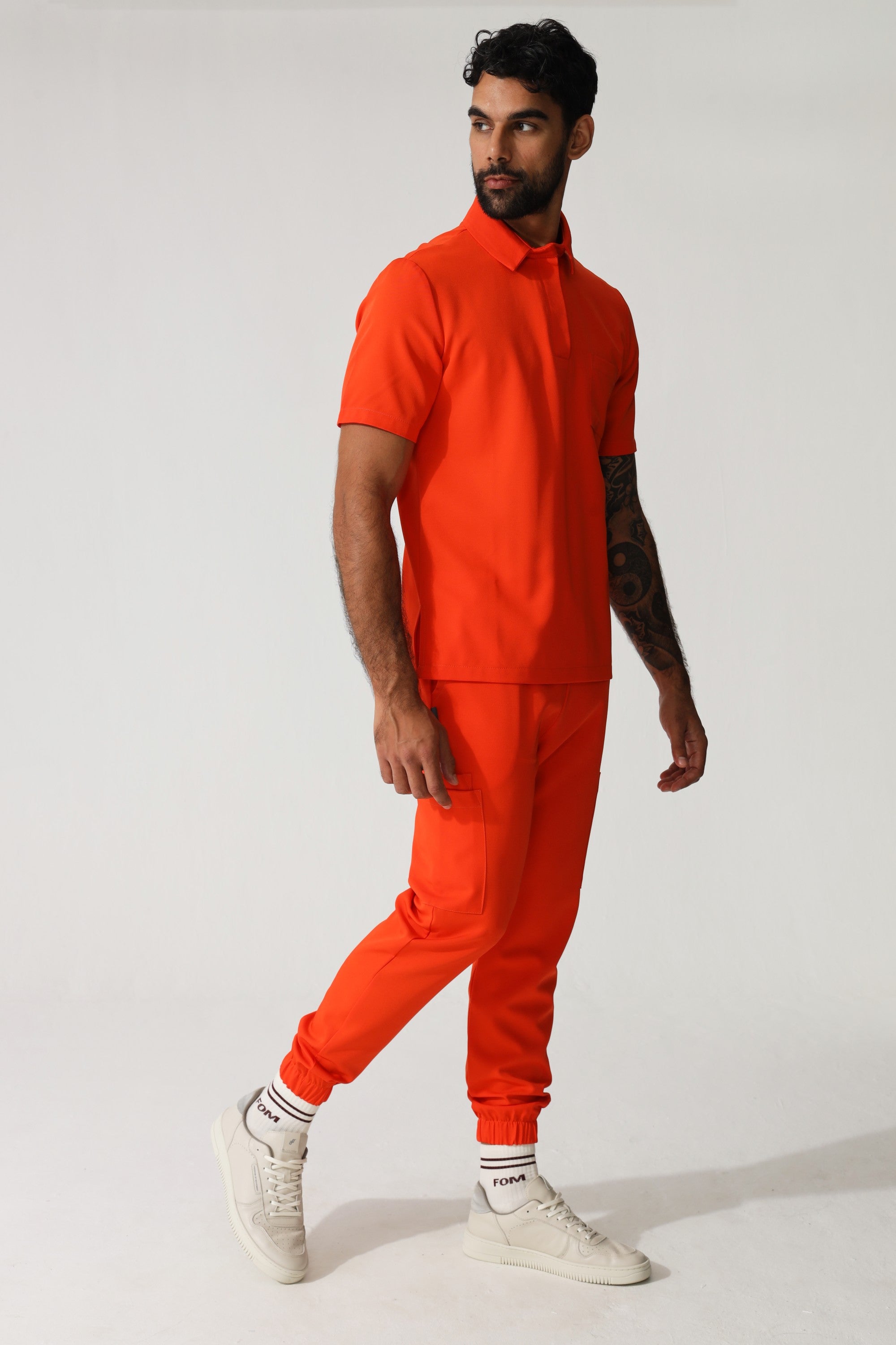 NEW MENS PRO-COLLARED TOP - Greens Medi Scrubs South Africa - Premium Medical Uniforms & Apparel - Delivery Across SA 