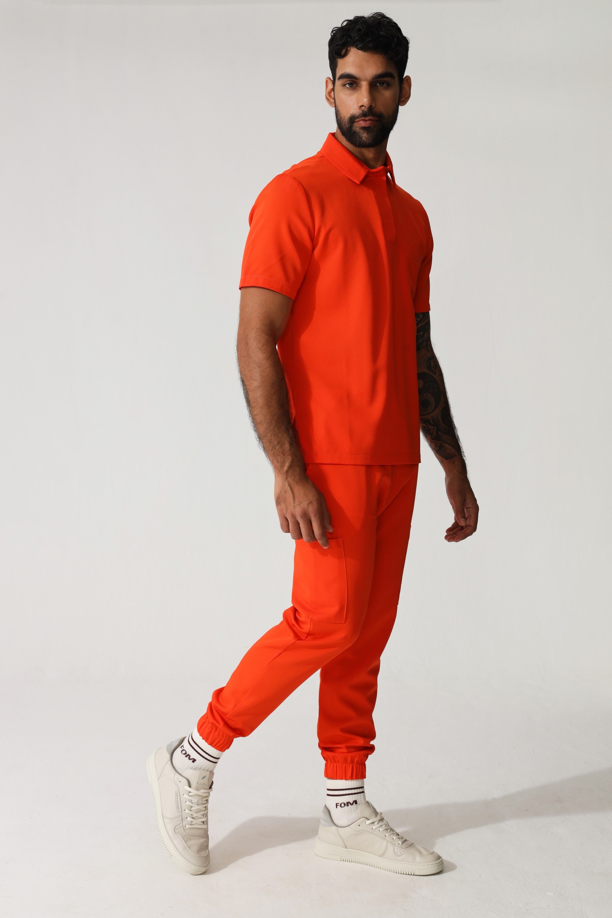 NEW MENS PRO-COLLARED TOP - Greens Medi Scrubs South Africa - Premium Medical Uniforms & Apparel - Delivery Across SA 
