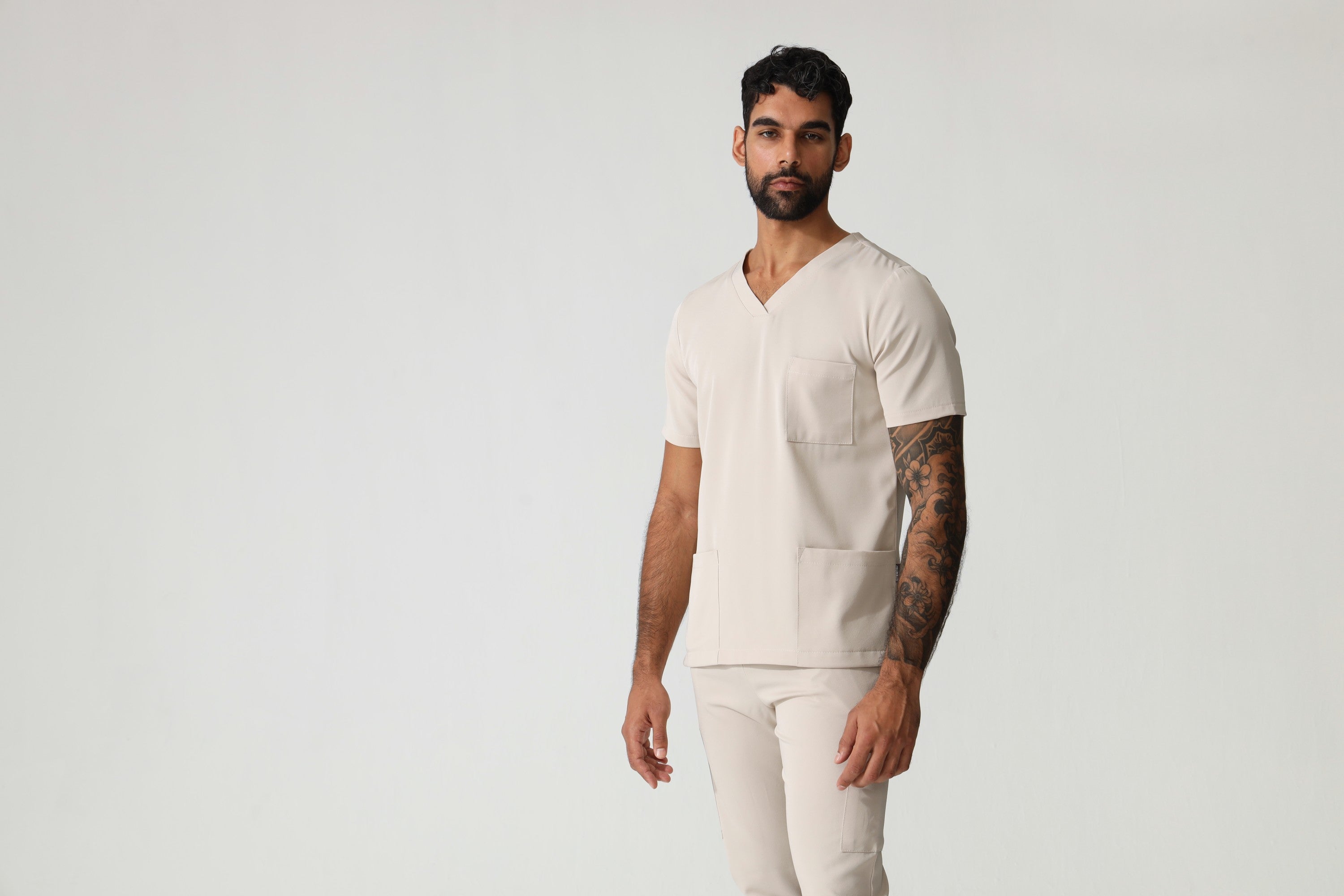 THE MENS V-NECK TOP - Greens Medi Scrubs South Africa - Premium Medical Uniforms & Apparel - Delivery Across SA 