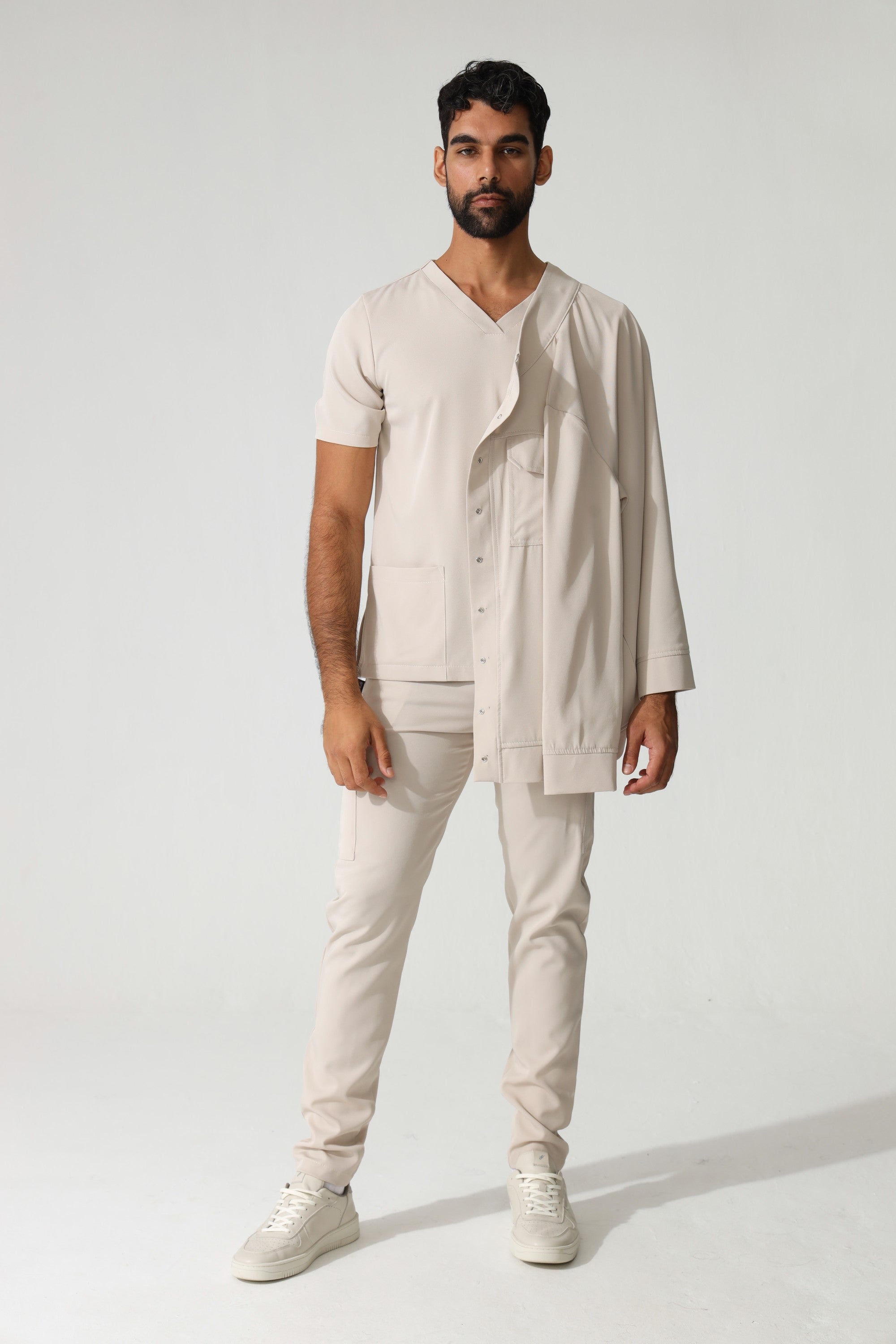 THE MENS V-NECK TOP - Greens Medi Scrubs South Africa - Premium Medical Uniforms & Apparel - Delivery Across SA 