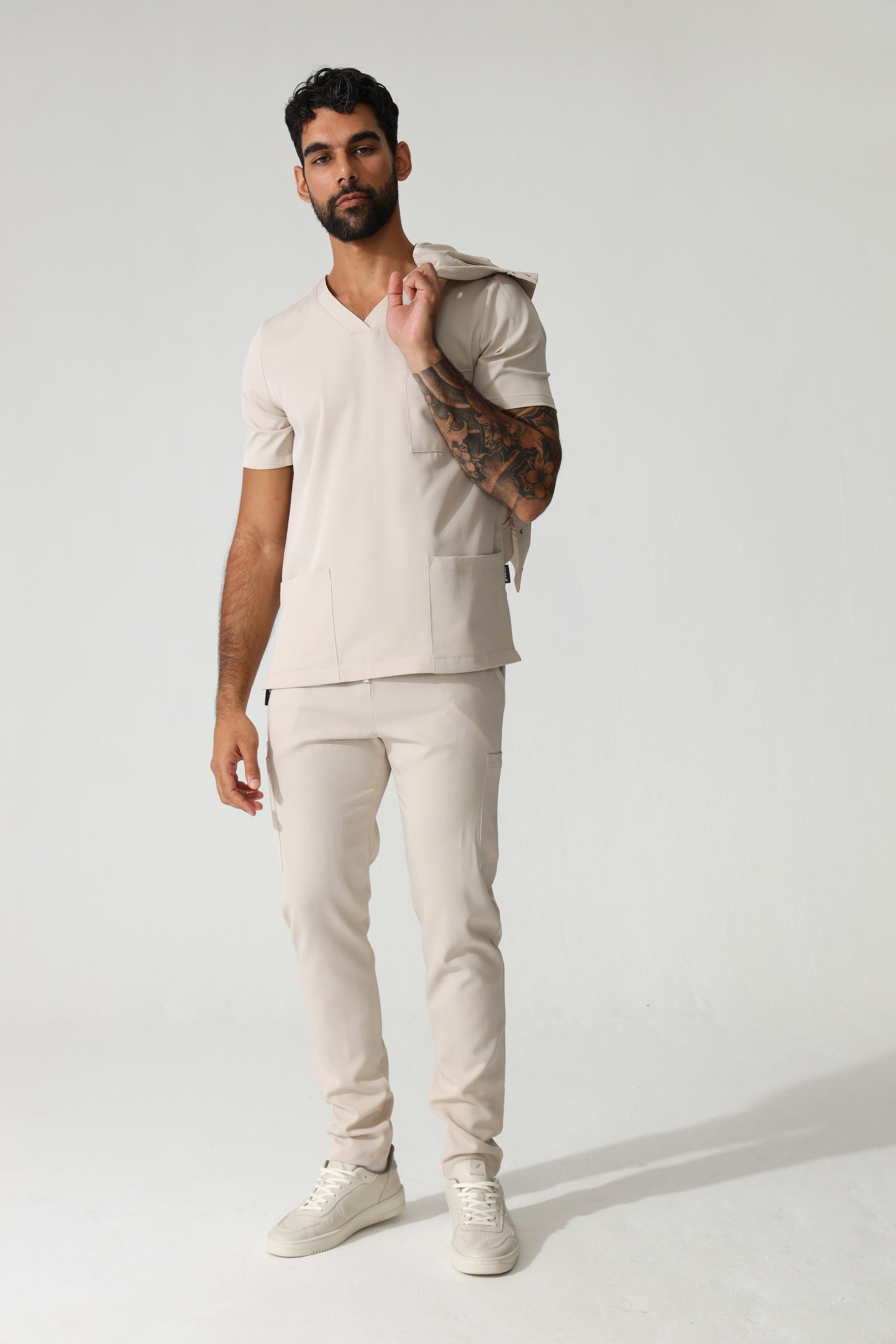 THE MENS V-NECK TOP - Greens Medi Scrubs South Africa - Premium Medical Uniforms & Apparel - Delivery Across SA 