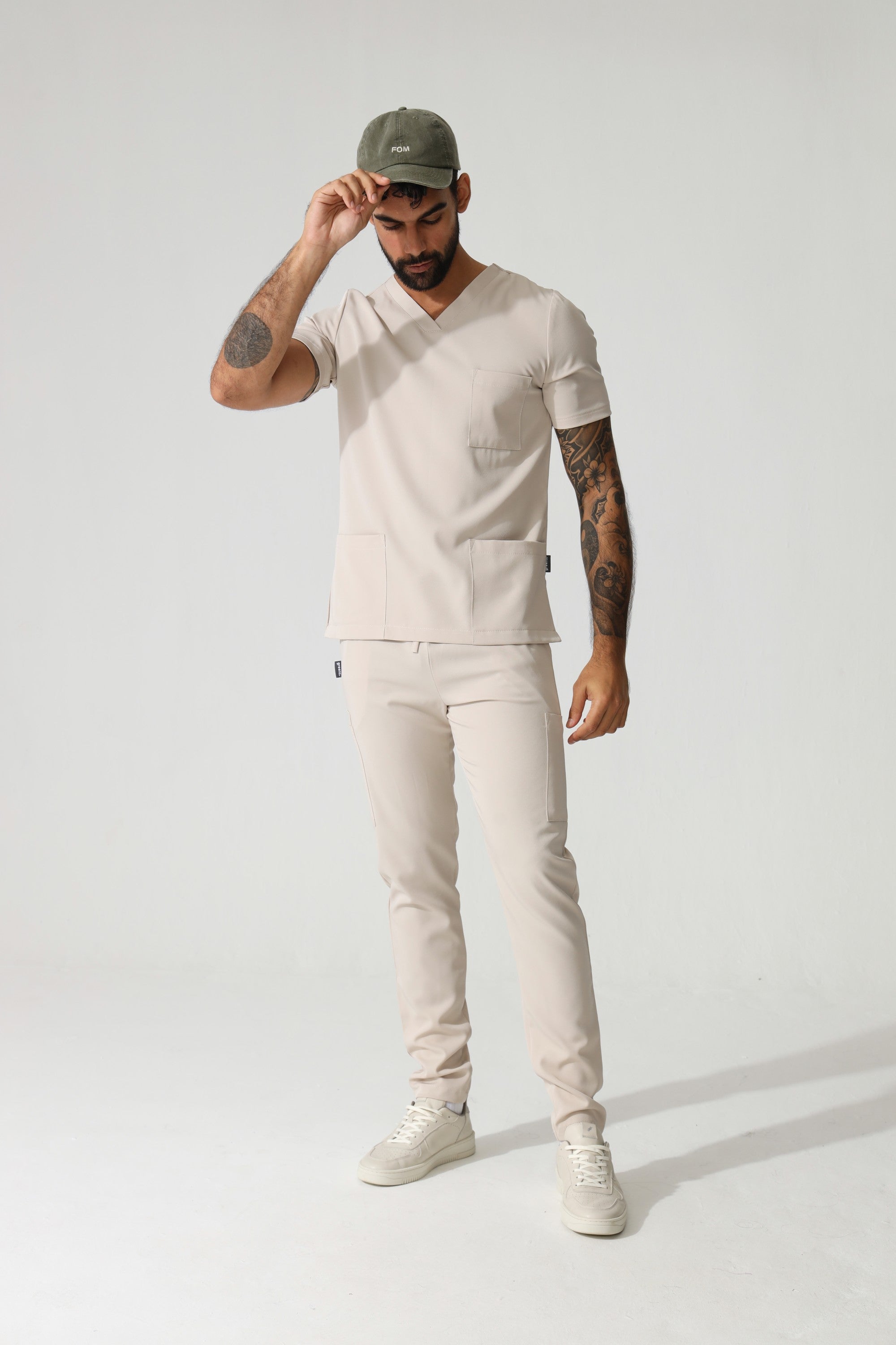 THE MENS V-NECK TOP - Greens Medi Scrubs South Africa - Premium Medical Uniforms & Apparel - Delivery Across SA 