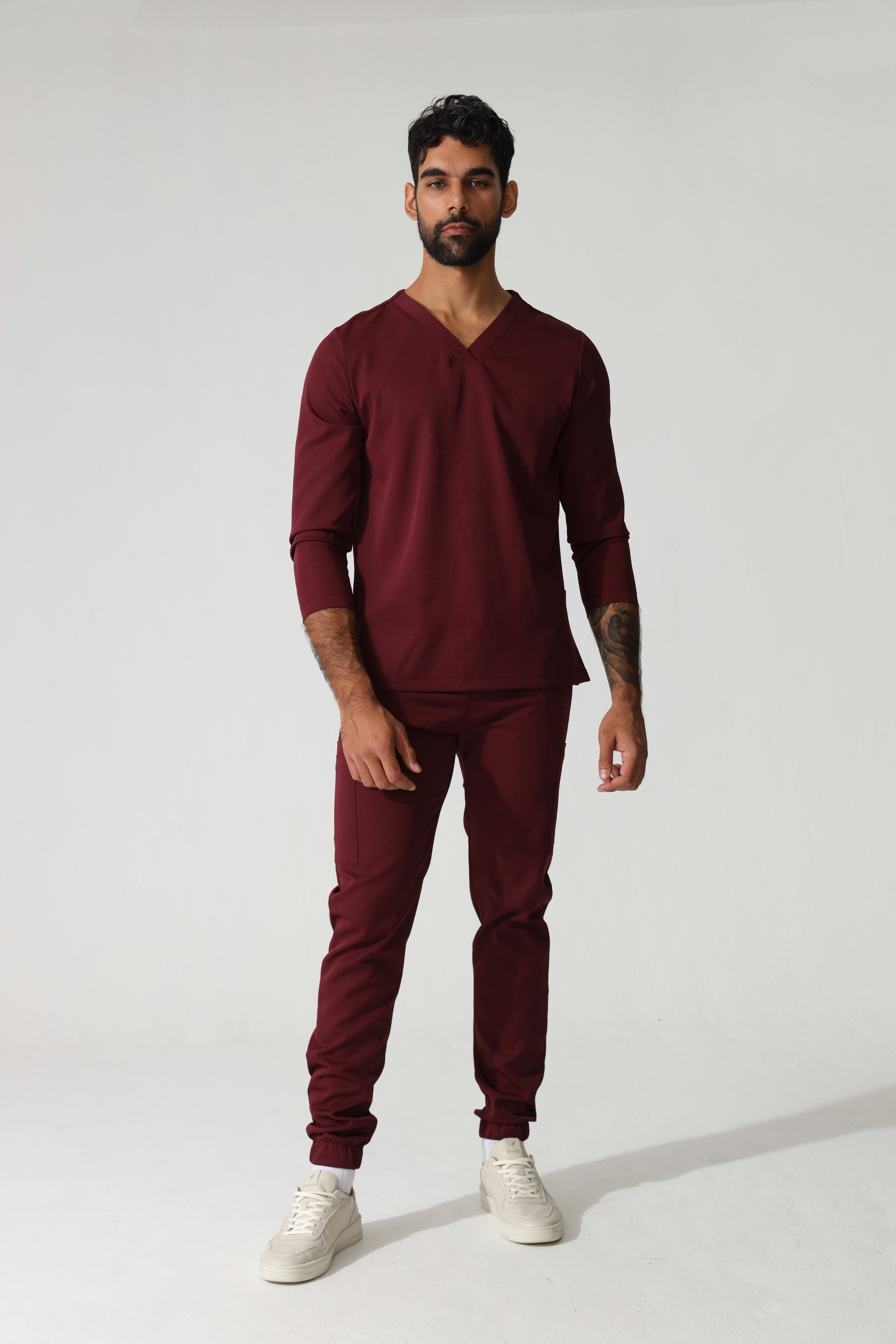 THE MENS V-NECK TOP - Greens Medi Scrubs South Africa - Premium Medical Uniforms & Apparel - Delivery Across SA 