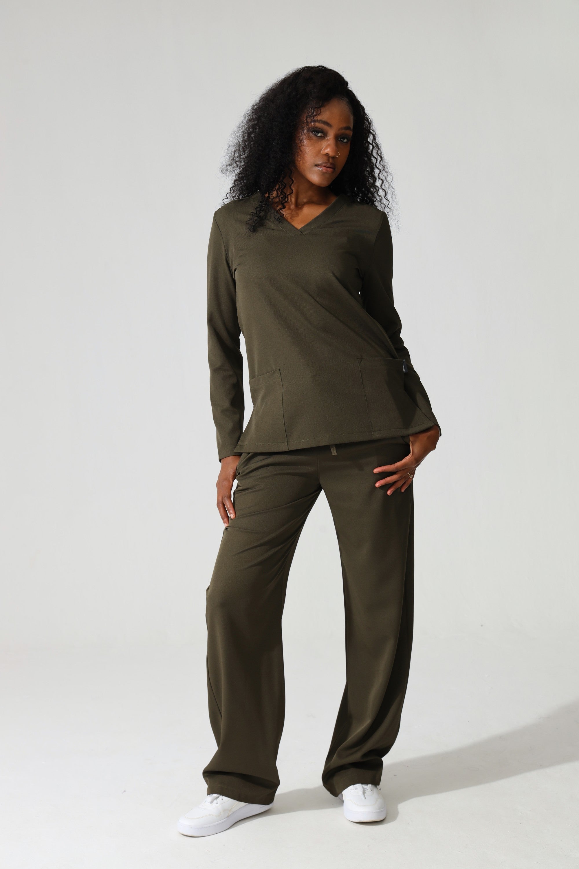 THE LADIES V-NECK LONGSLEEVE TOP - Greens Medi Scrubs South Africa - Premium Medical Uniforms & Apparel - Delivery Across SA 