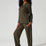 THE LADIES V-NECK LONGSLEEVE TOP - Greens Medi Scrubs South Africa - Premium Medical Uniforms & Apparel - Delivery Across SA 