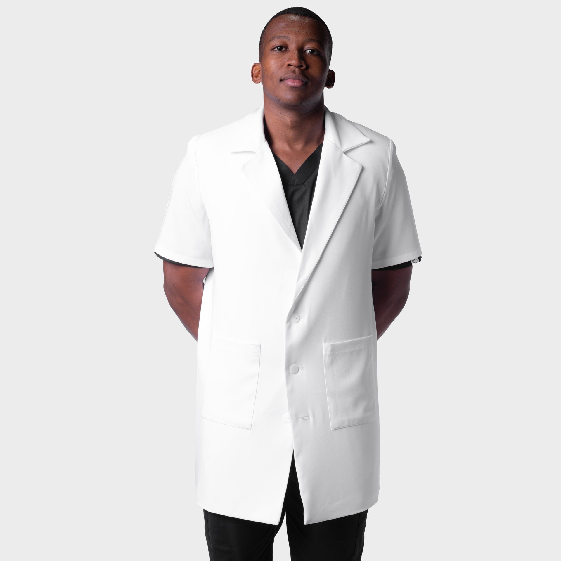 MENS SHORTSLEEVE LUXE LAB COAT